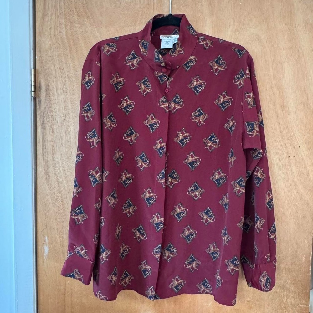 Burgundy‎ silk Talbots shirt with unique pattern. Size 8